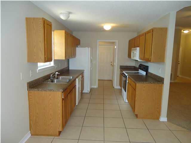 Building Photo - 2877 Aplin Rd