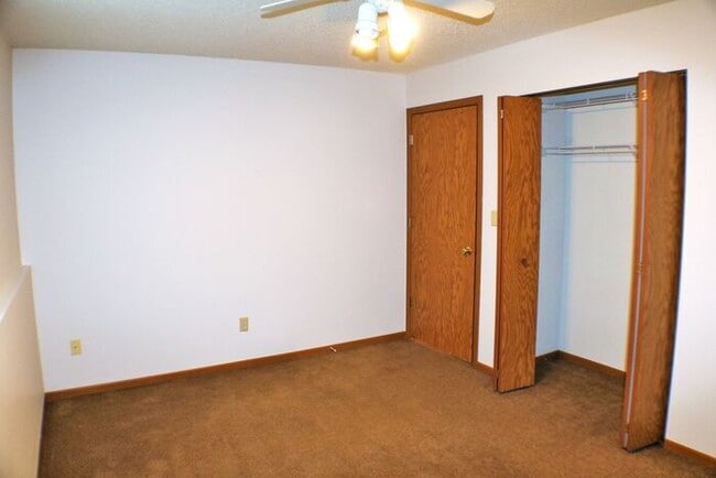 Building Photo - $1,125 | 2 Bedroom, 1 Bathroom Condo | Pet Friendly* | Available for August 1st, 2026 Move In!