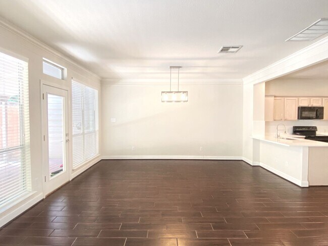 Building Photo - 54 Alderon Woods Pl