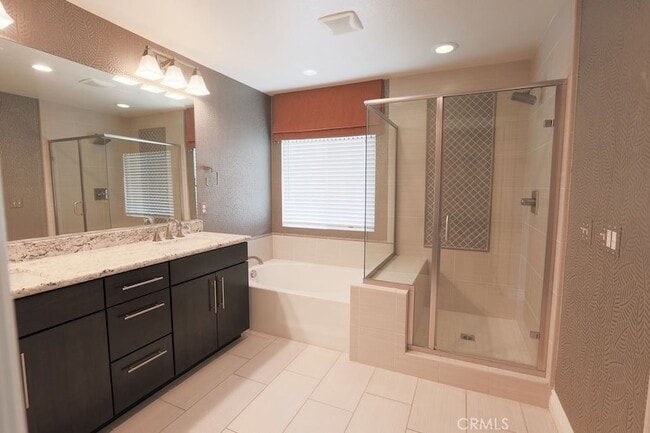 Building Photo - 3294 Ledgewood Cir