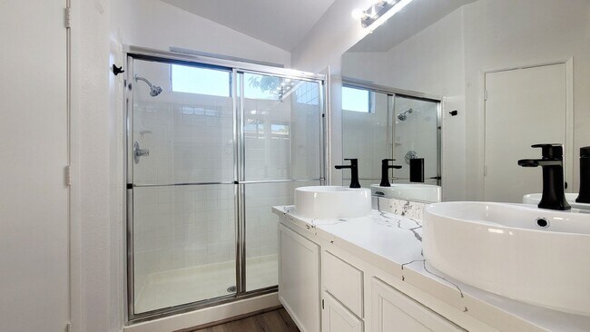Building Photo - 4825 White Aspen Ave