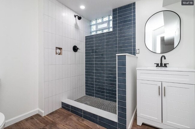 Building Photo - Newly Renovated 3 Bedroom 2 Bathroom Home