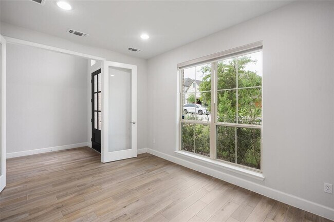Building Photo - 1432 Mulberry Oak Ln