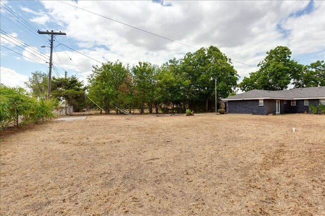 Building Photo - 3308 NW Atlanta Ave