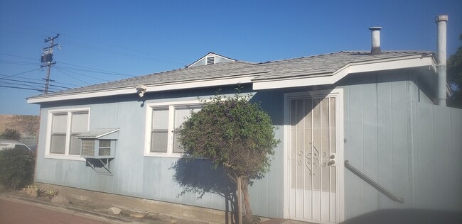 Building Photo - 9412 Beverly St