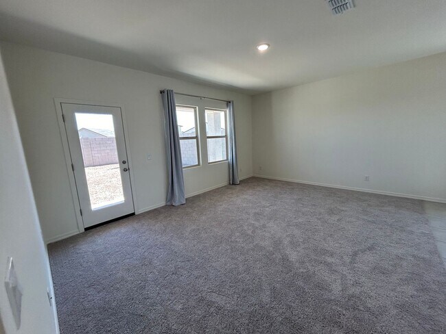 Building Photo - 4 BR, 3 bath, Beautiful Maricopa home in p...