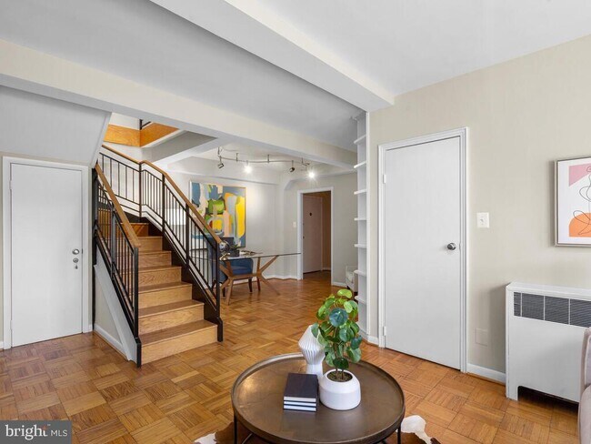 Primary Photo - 2500 Q St NW