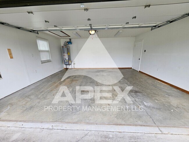 Building Photo - Beautiful 3 Bd/2 Ba Brick Single Family Home w/2-Car Garage in Powell!