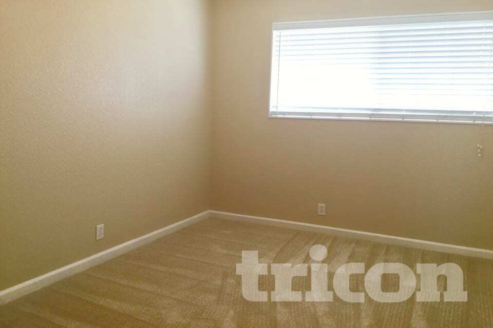 Building Photo - 1036 Nightingale Ct