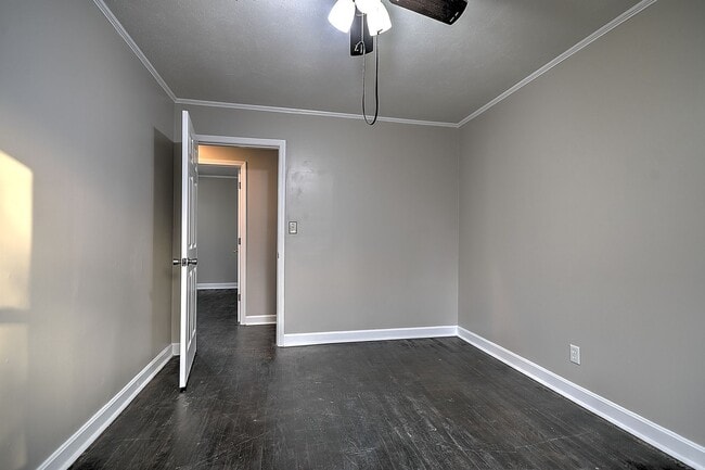 Building Photo - 108 Cottonwood Dr