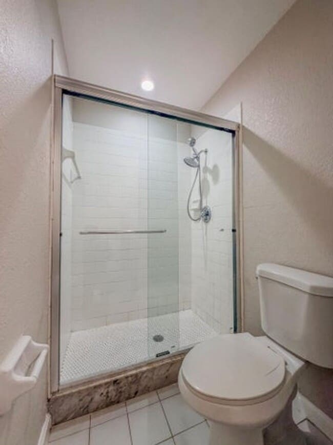 Building Photo - 1913 N Congress Ave