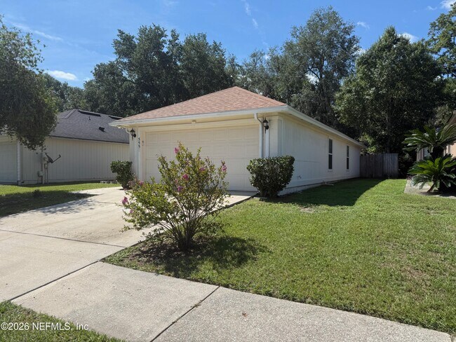 Building Photo - 5550 Oak Crossing Dr
