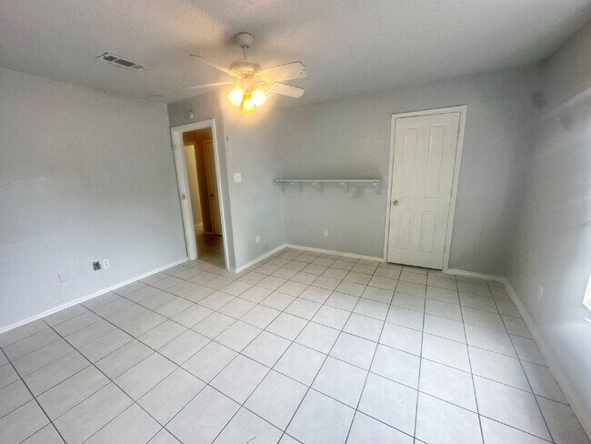 Building Photo - 1311 Hortencia Ave