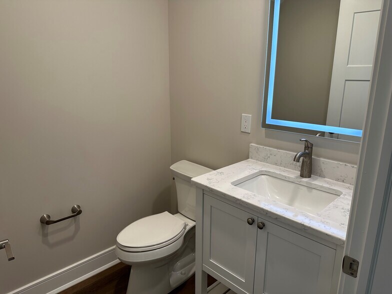 Building Photo - 1806 Route 9D