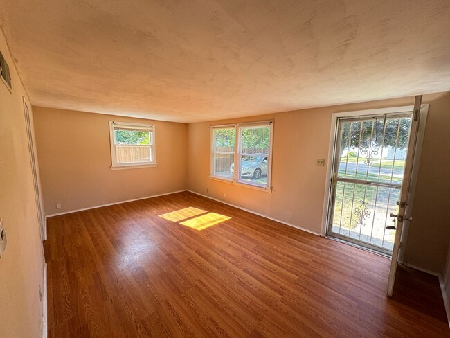 Primary Photo - Charming 2-Bedroom, 1-Bathroom Home – $1,2...