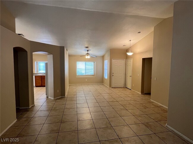 Building Photo - 5026 Paradise Harbor Pl