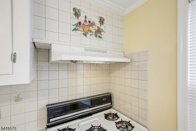 Building Photo - 13 William St