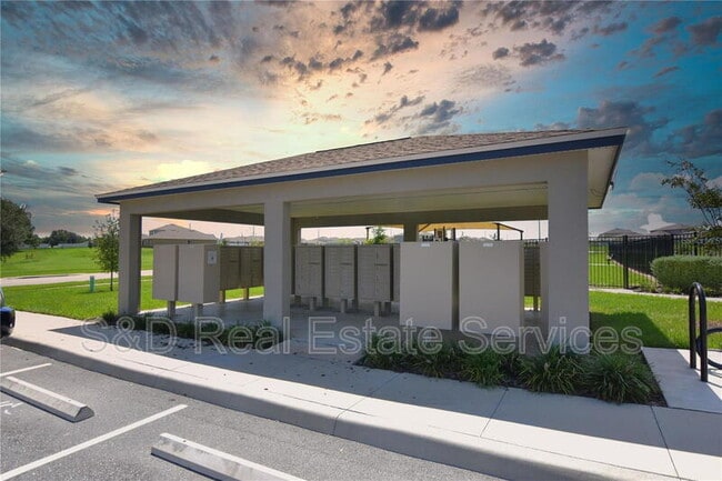 Building Photo - 2674 Red Egret Dr