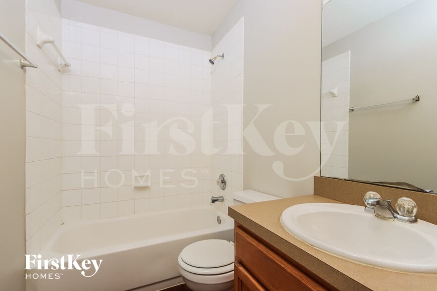 Building Photo - 21231 Wortham Oaks Dr