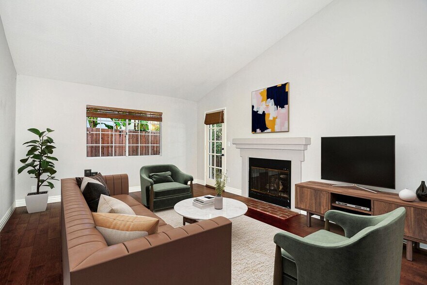 Building Photo - 4325 Oak Glen St