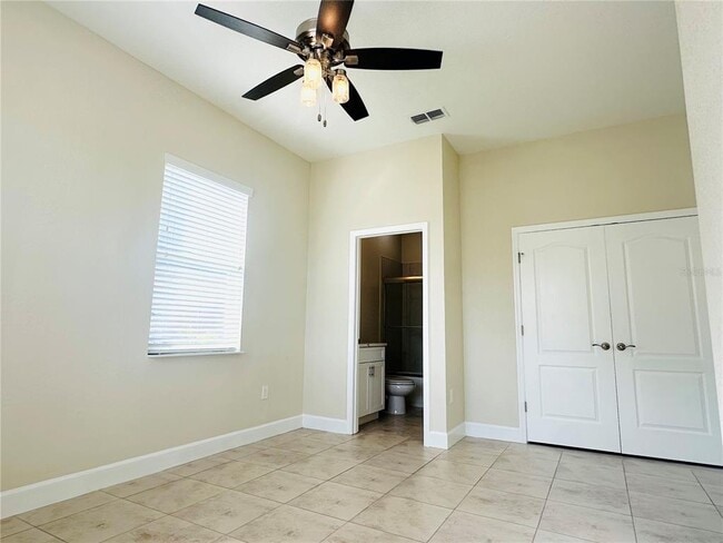 Building Photo - 809 Lake Marie Blvd