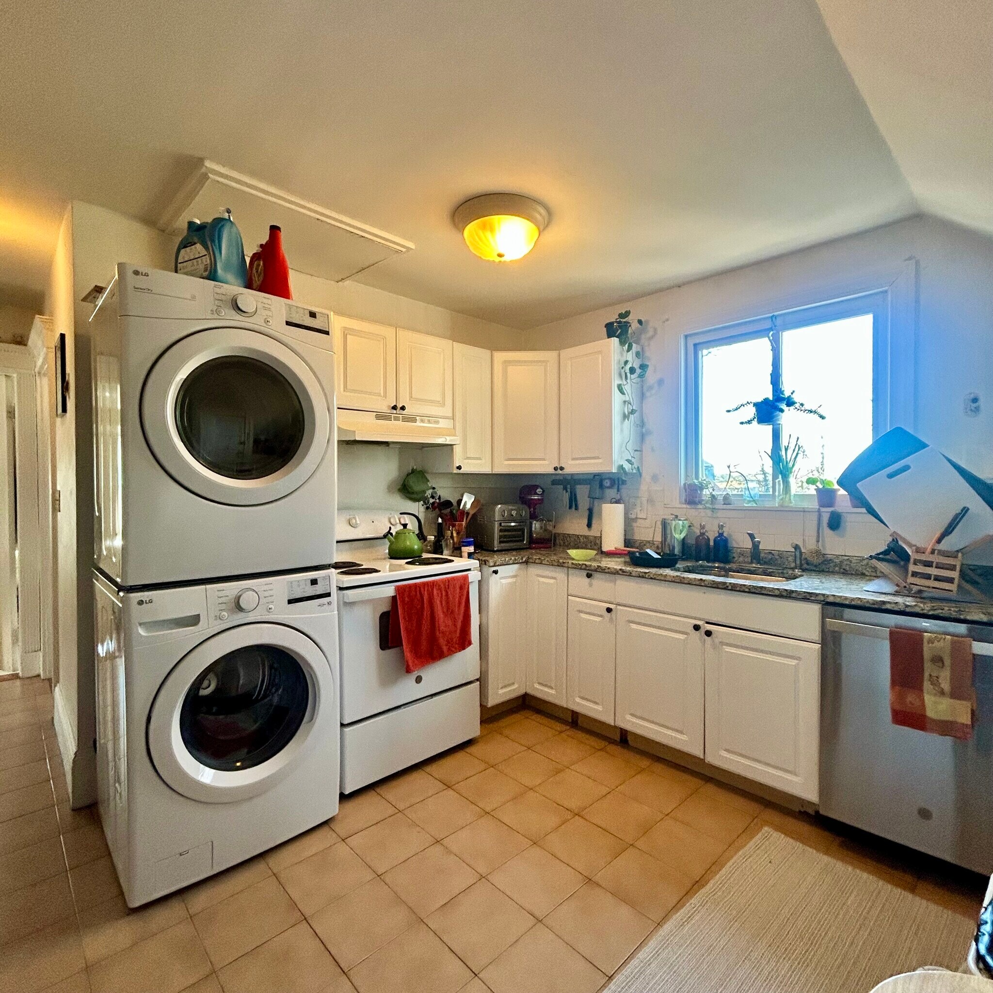 Building Photo - 8 Selkirk Rd