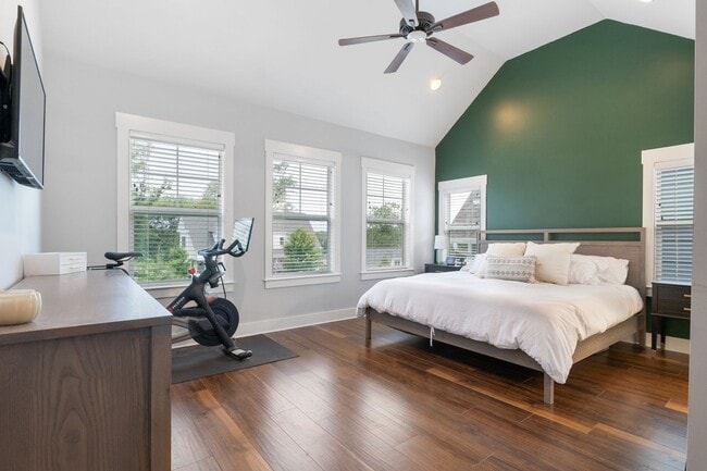 Building Photo - 3 Bedroom Inglewood Home