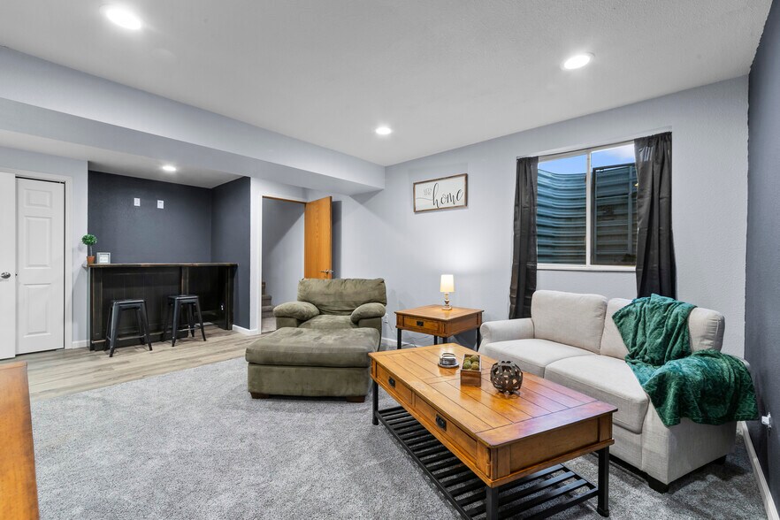 Building Photo - 115 Alydar Dr