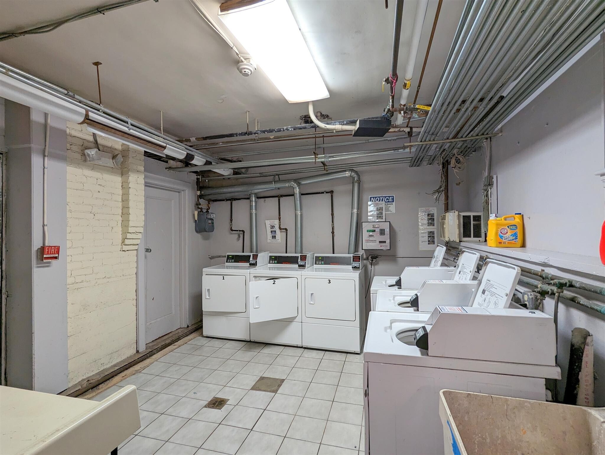 Building Photo - 11 Wendell St