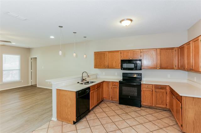 Building Photo - 815 Ackers Dr