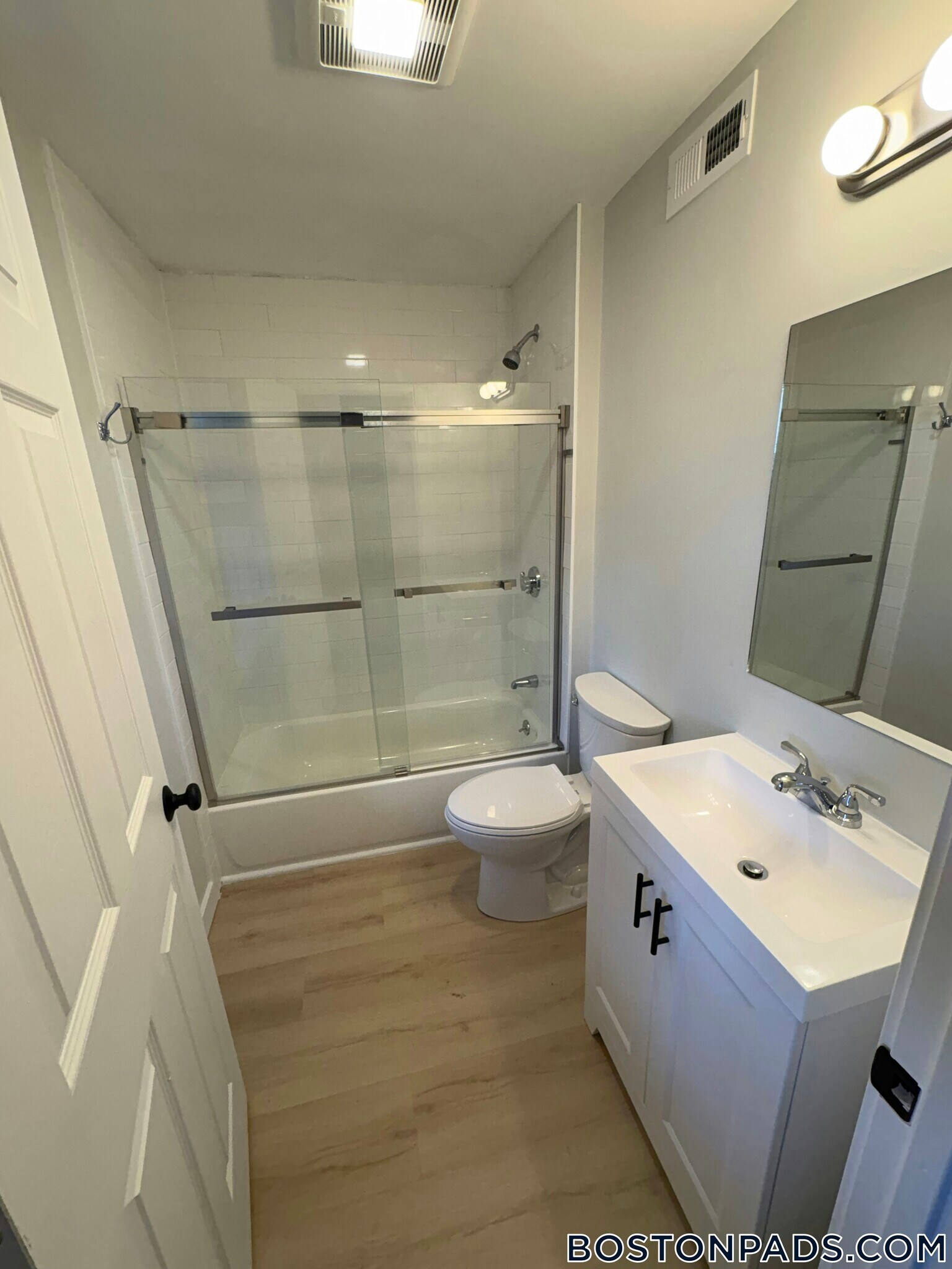 Building Photo - 28 Woodland St