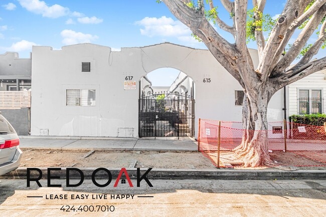 Building Photo - 617 S Soto St