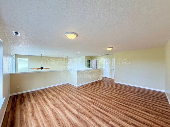 Building Photo - 13760 SW Mapleview Ln