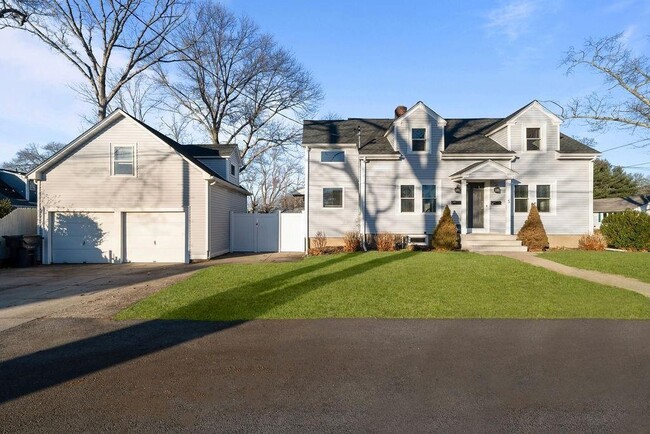 Building Photo - 5 Shippen Ave