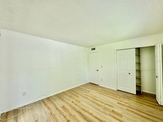 Building Photo - 11703 Raintree Village Blvd