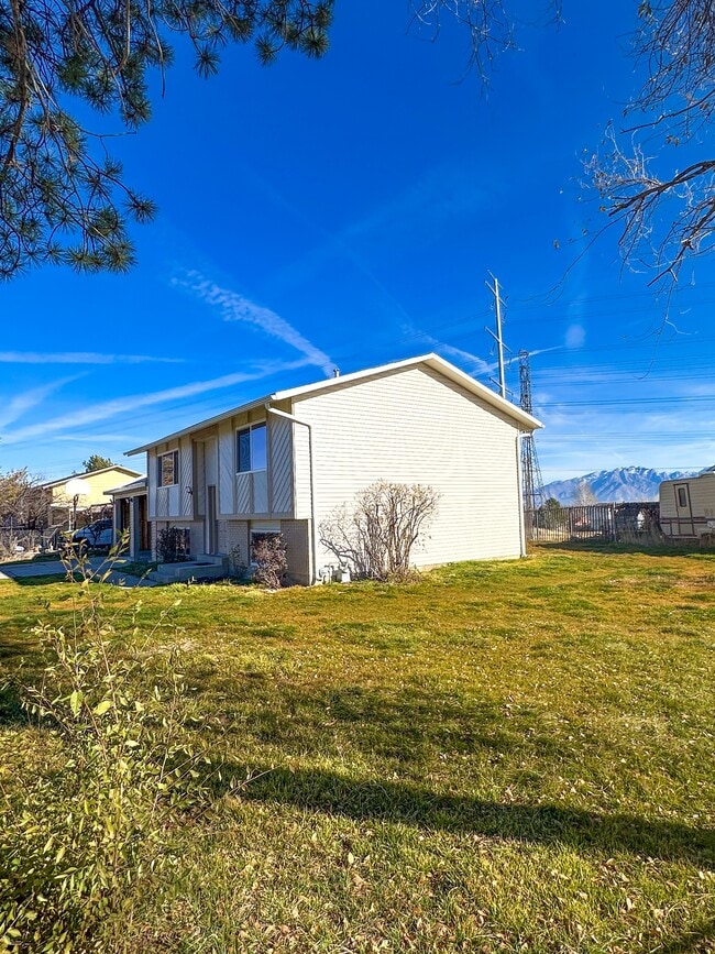 Building Photo - 5699 S Copper City Dr