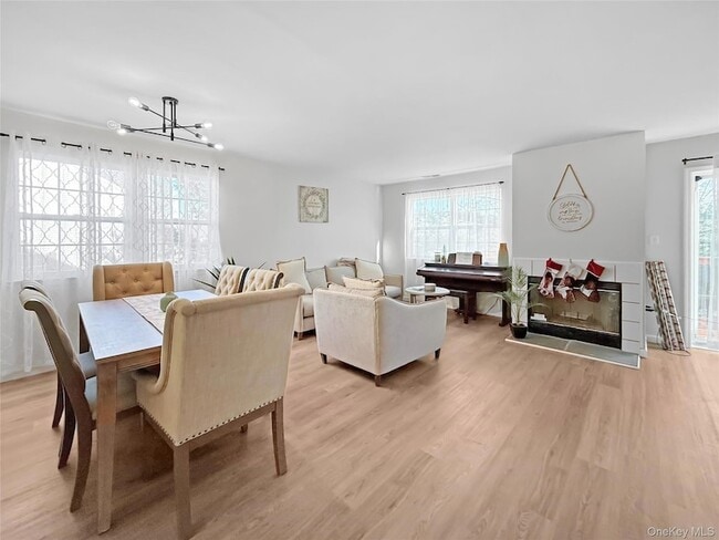 Building Photo - 50 Lois Ln