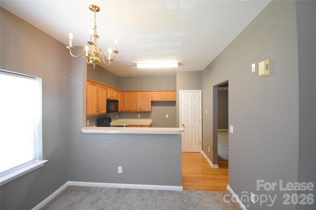 Building Photo - 2849 Summergrove Ct