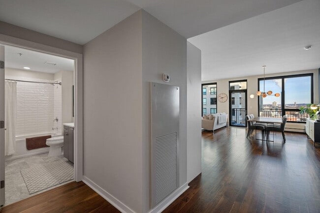 Building Photo - 1240 S 2nd St