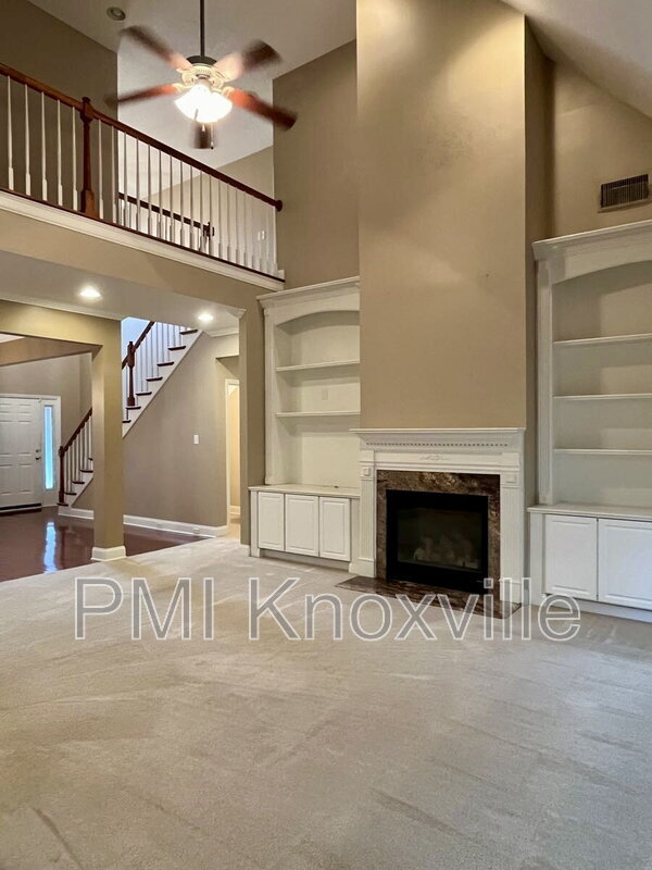 Building Photo - 4601 Ivy Rose Dr