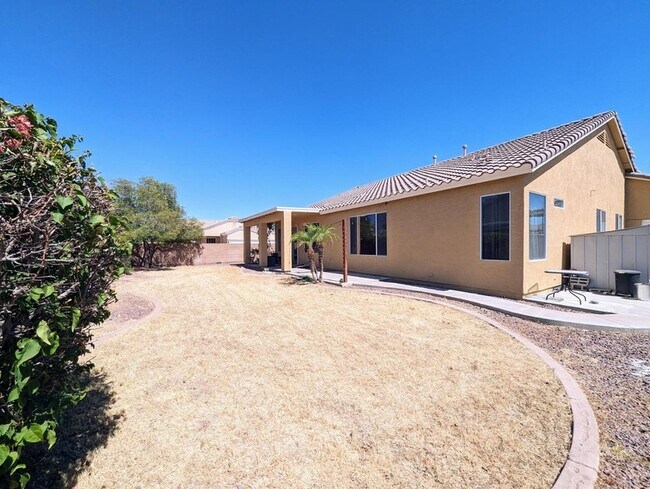 Building Photo - 3310 W Latona Rd