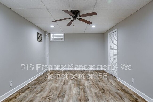 Building Photo - 5526 N Broadway