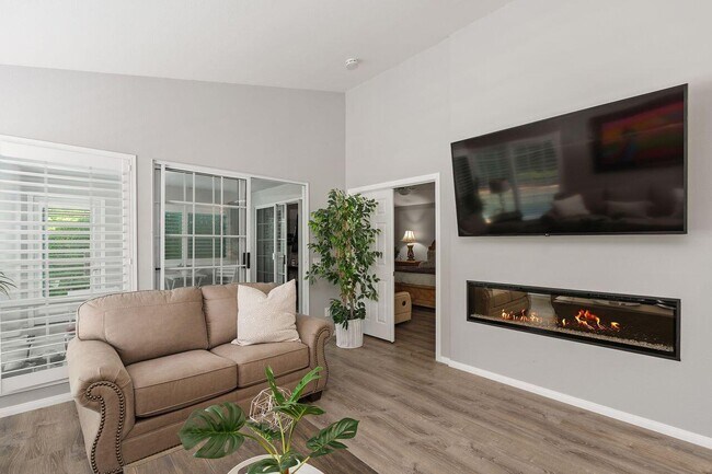 Building Photo - 77630 Cll Las Brisas W