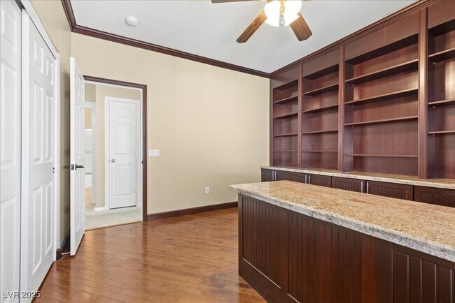 Building Photo - 5863 Gushing Spring Ave