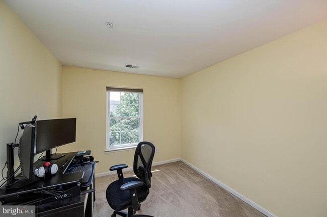 Building Photo - 3028 Beaver Creek Rd
