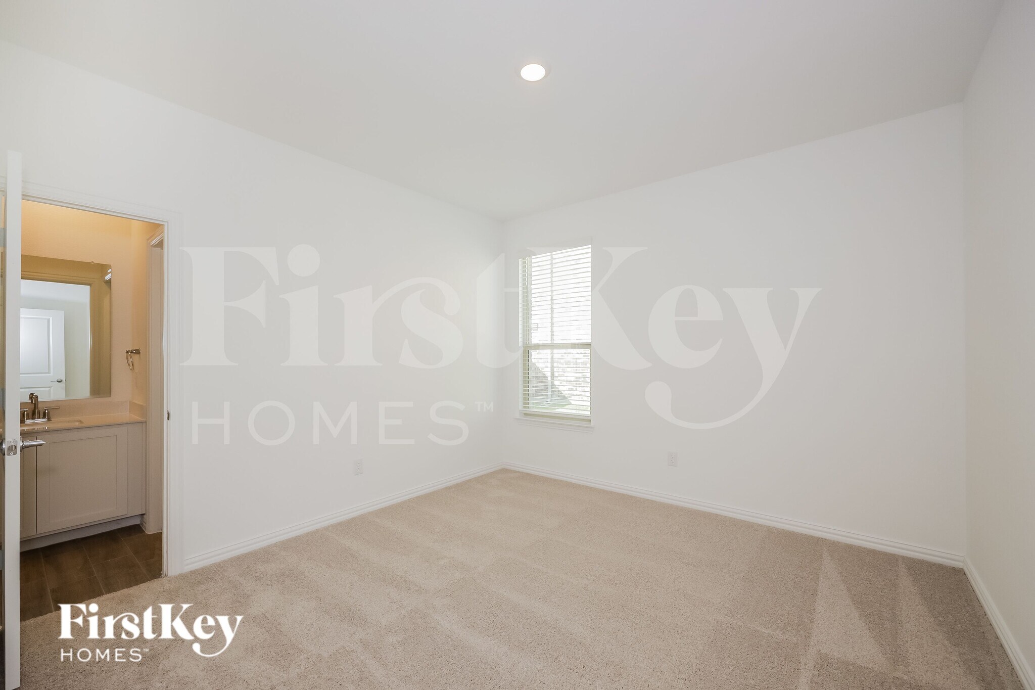 Building Photo - 2529 Olvera Ct