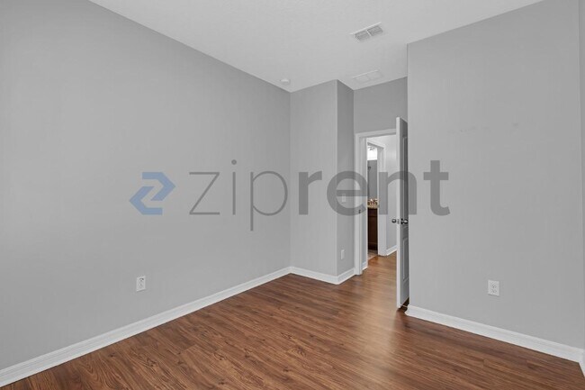 Building Photo - 16622 Myrtle Sand Dr