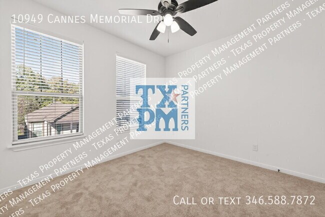 Building Photo - 10949 Cannes Memorial Dr