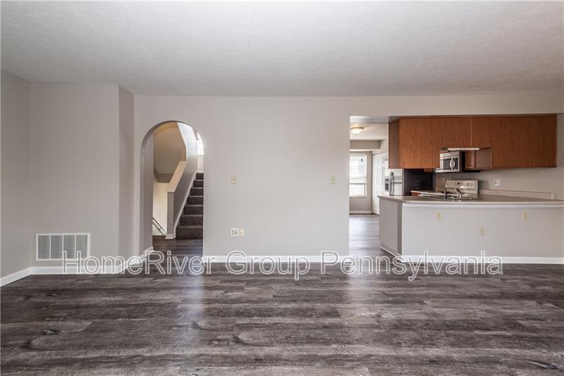 Building Photo - 111 Antler Hollow Ct