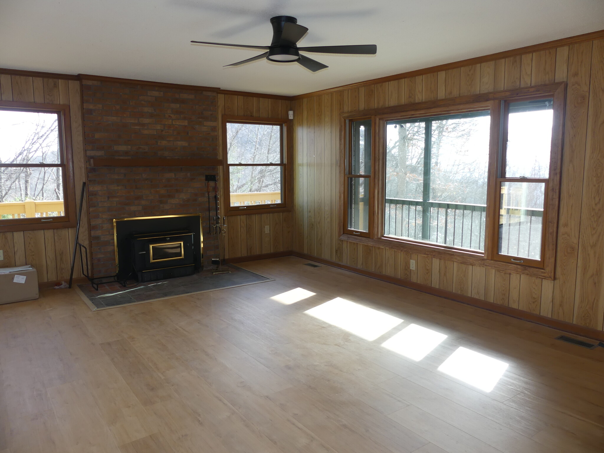 Living Area - 416 Banks Mountain Dr